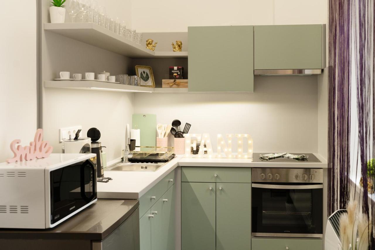 Fand Center Apartman Luxury Сегед Экстерьер фото